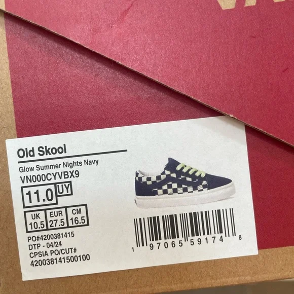 🆕NWT Vans kids Old Skool Glow in the Dark Summer Nights Navy- 11 youth - Picture 7 of 7